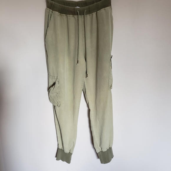 Young, Fabulous & Broke Jogger Style Medium Utility Pants - Picture 4 of 5